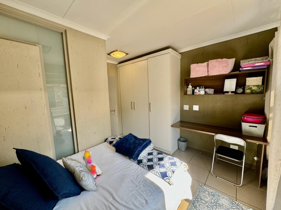 2 Bedroom Property for Sale in Van Der Hoff Park North West